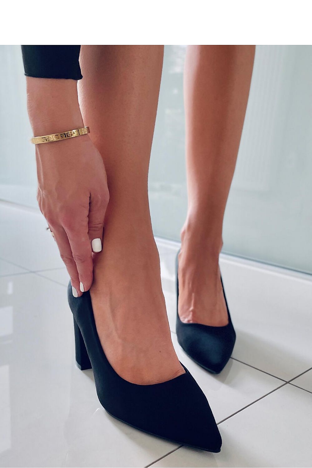 Wide heel pumps model 172835 Inello