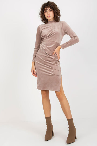 Robe de soirée model 174427 Rue Paris