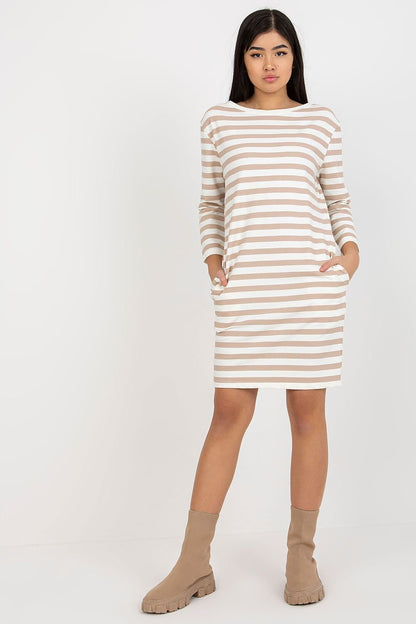 Robe de jour model 175116 Rue Paris