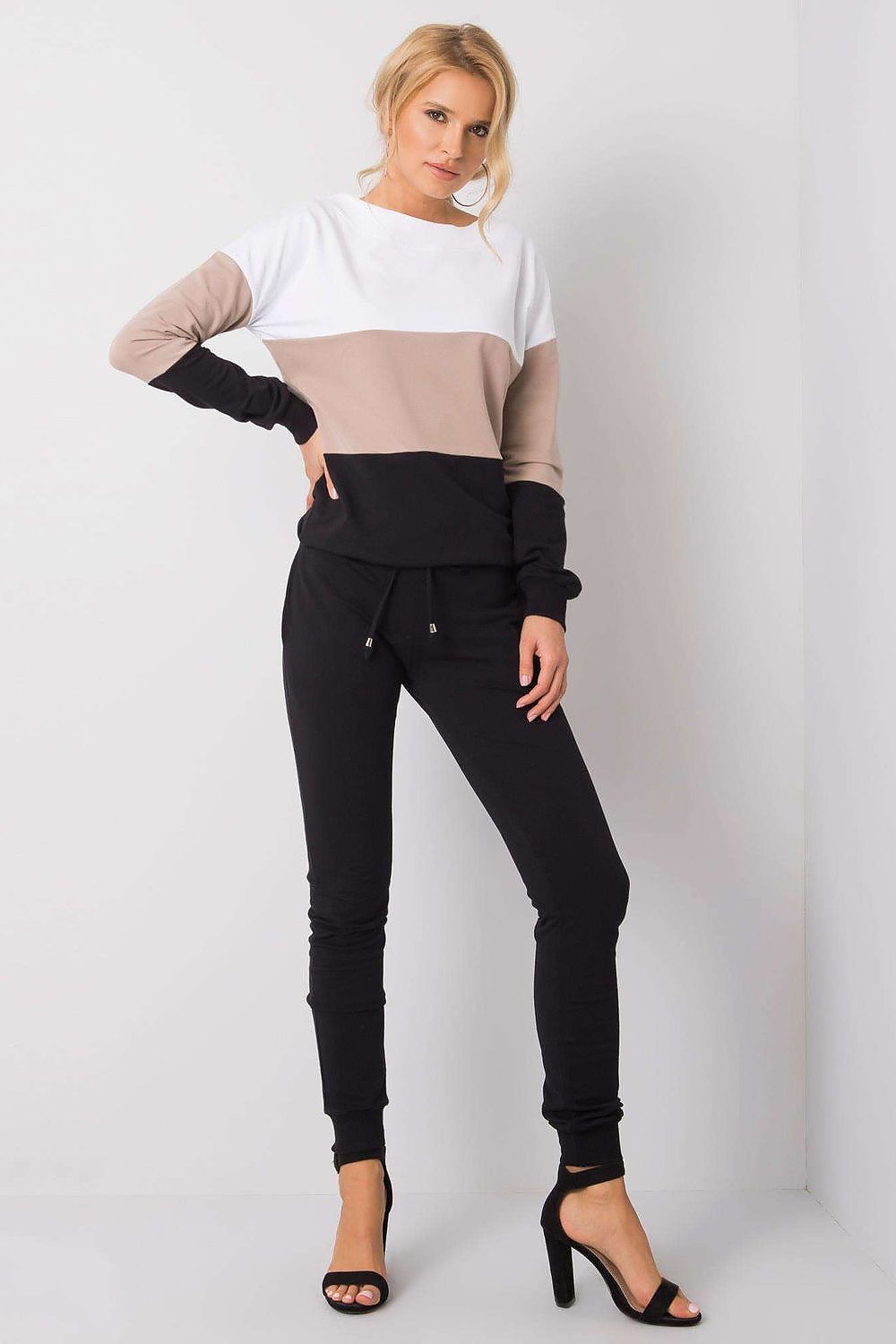 The model set 175129 Rue Paris
