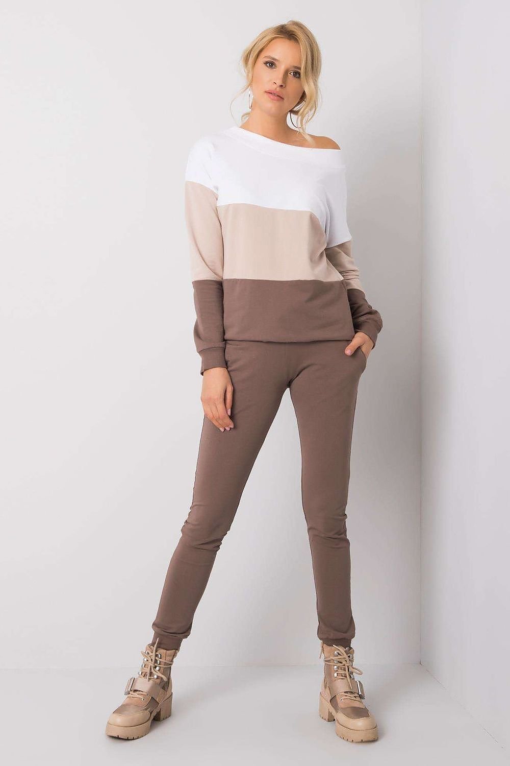 The model set 175129 Rue Paris