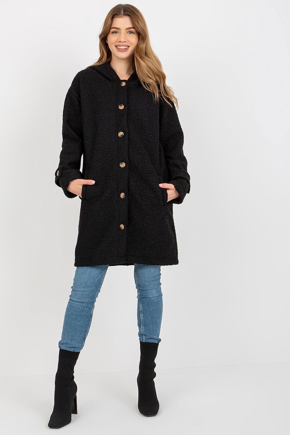 Manteau model 175173 Relevance