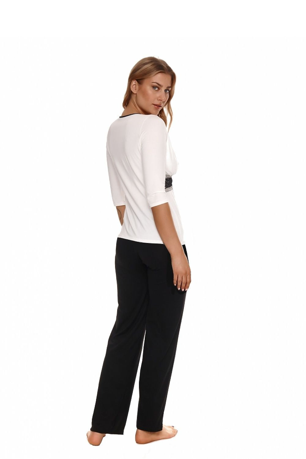 Pajamas model 175318 Lupo Line