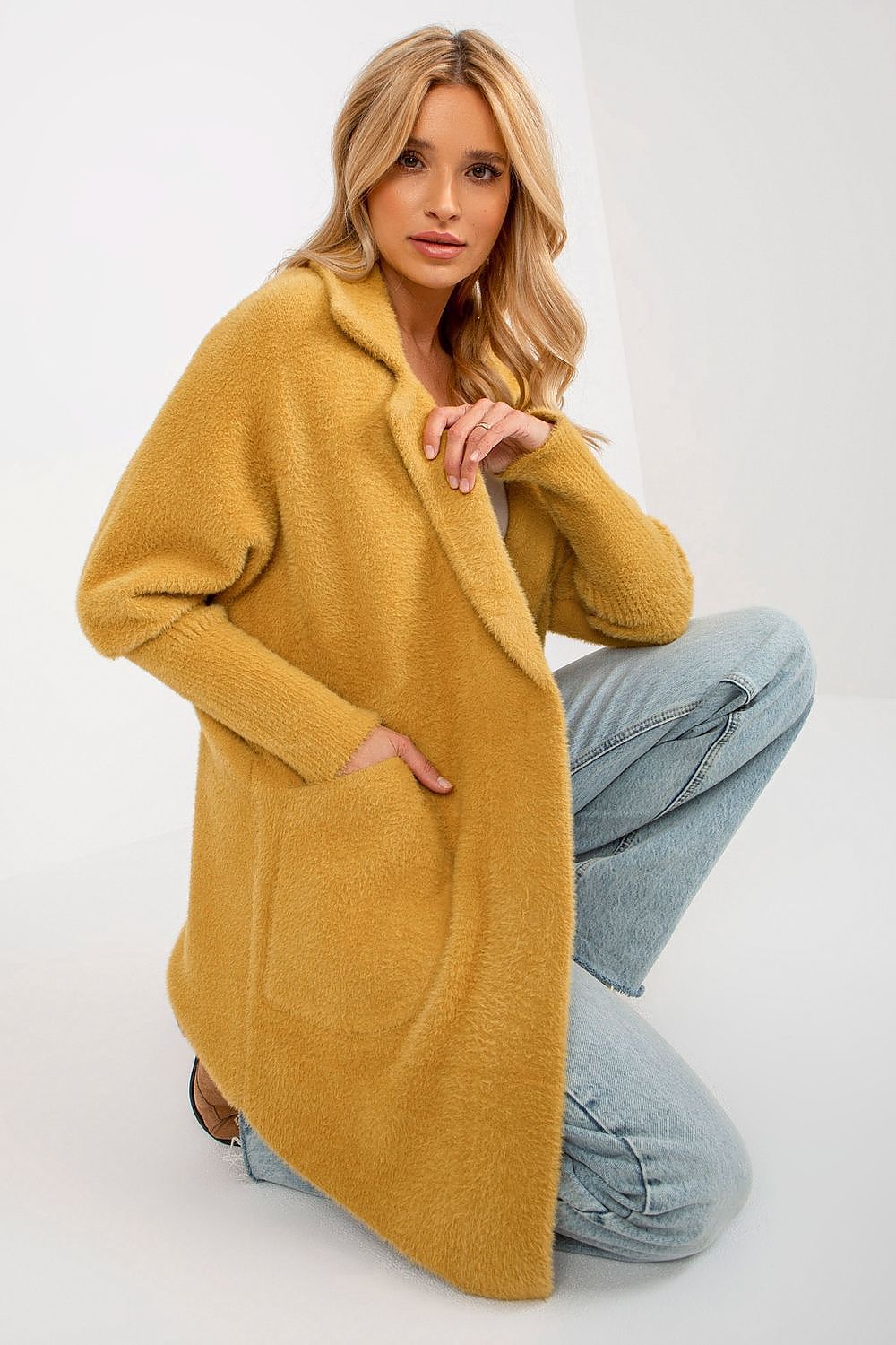  Manteau model 175958 MBM 