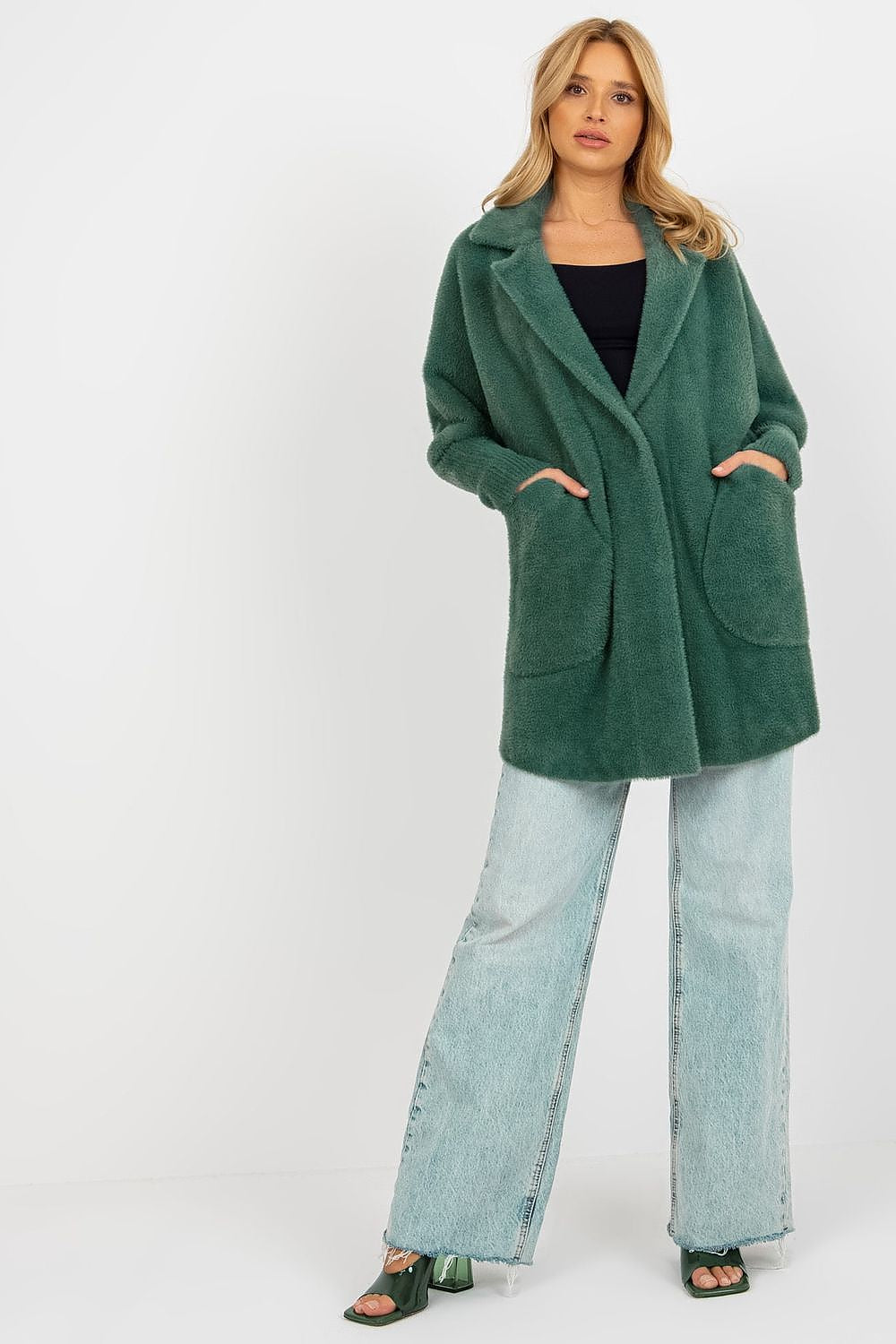  Manteau model 175963 MBM 