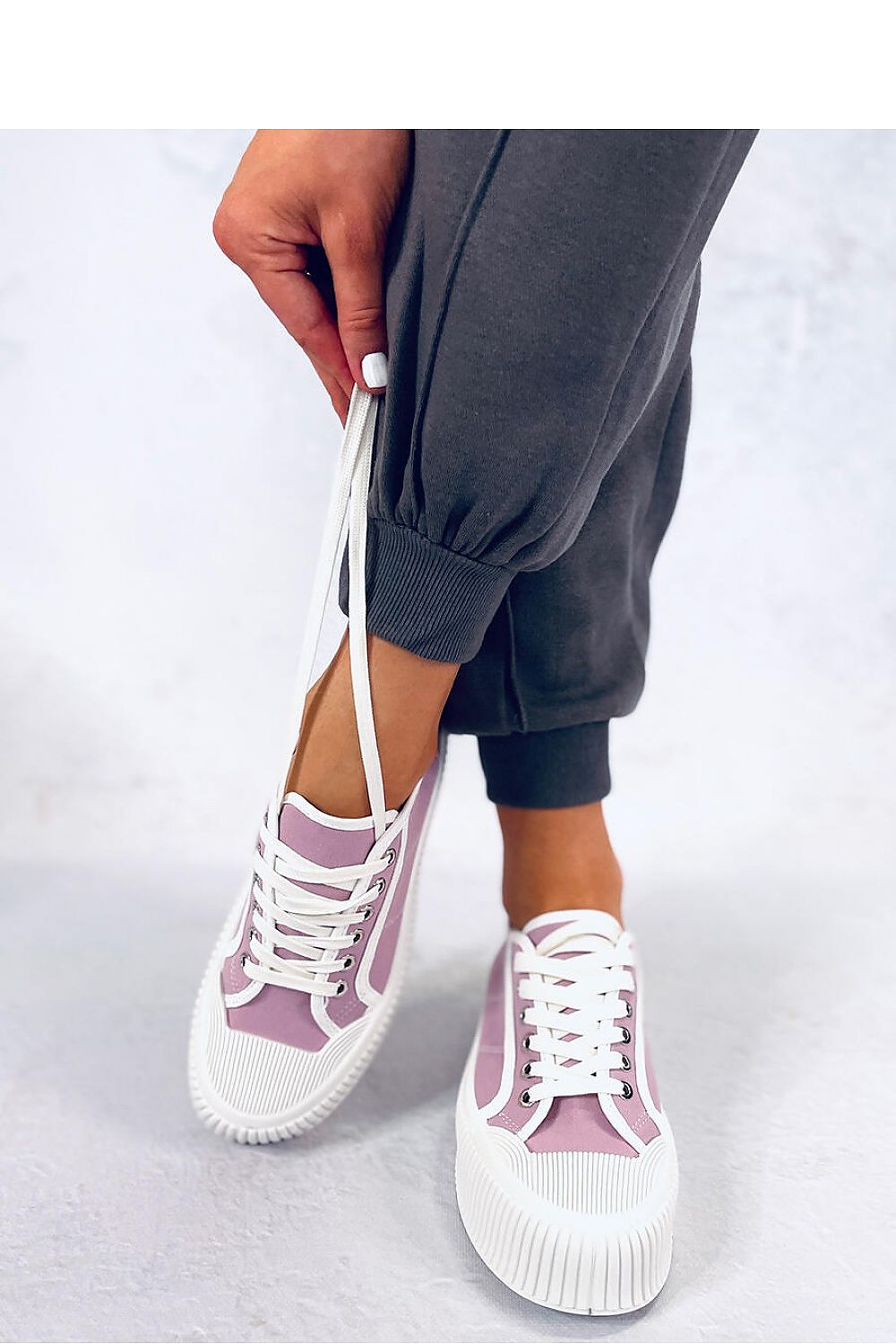 Inello model 176131 sneakers
