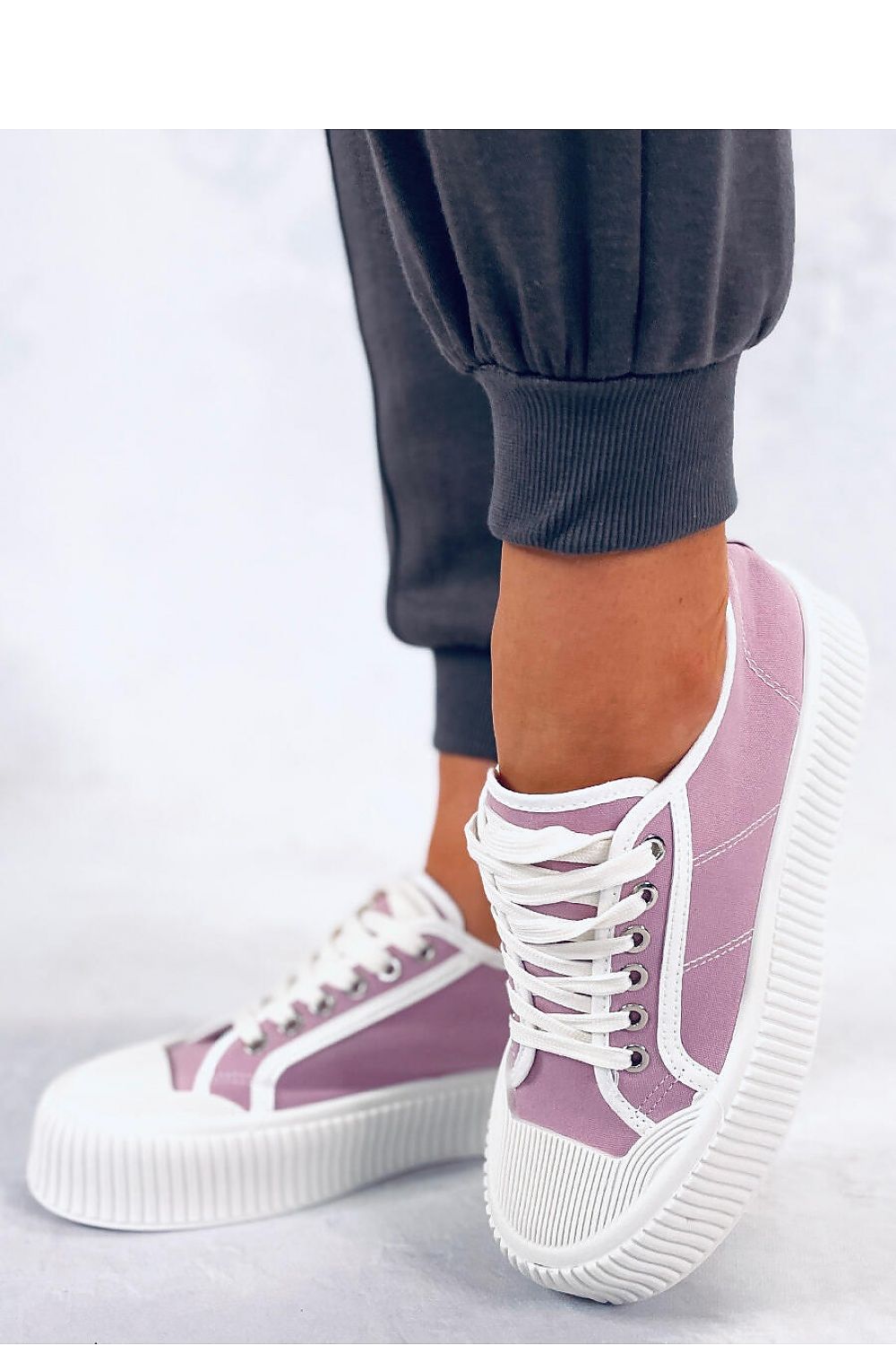 Inello model 176131 sneakers