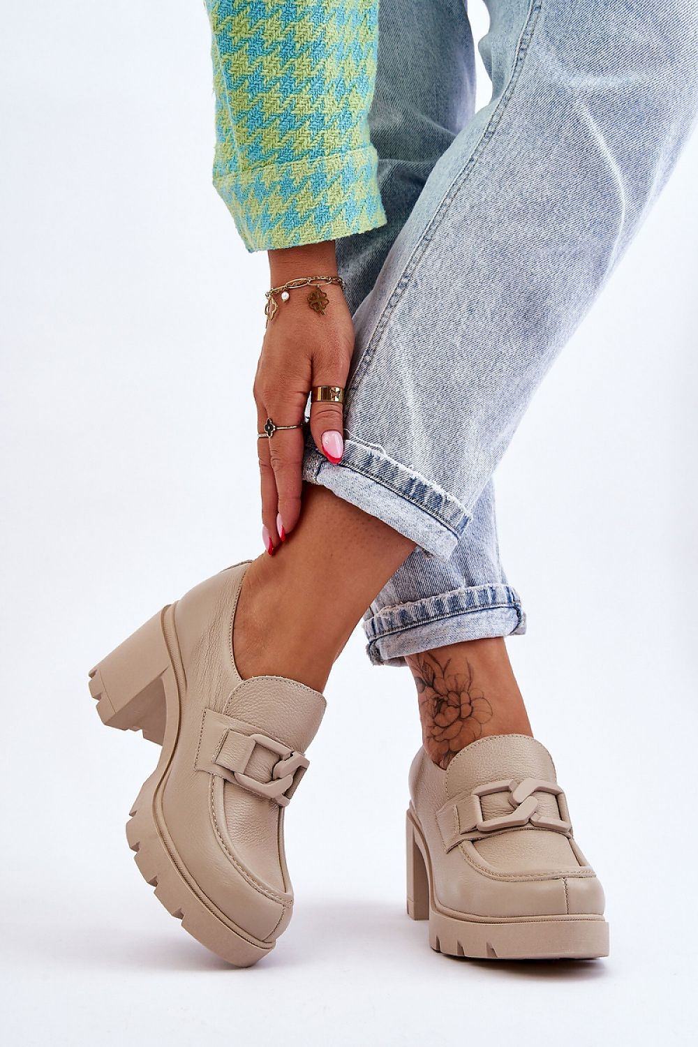 Low heeled shoes model 183960 Step in style