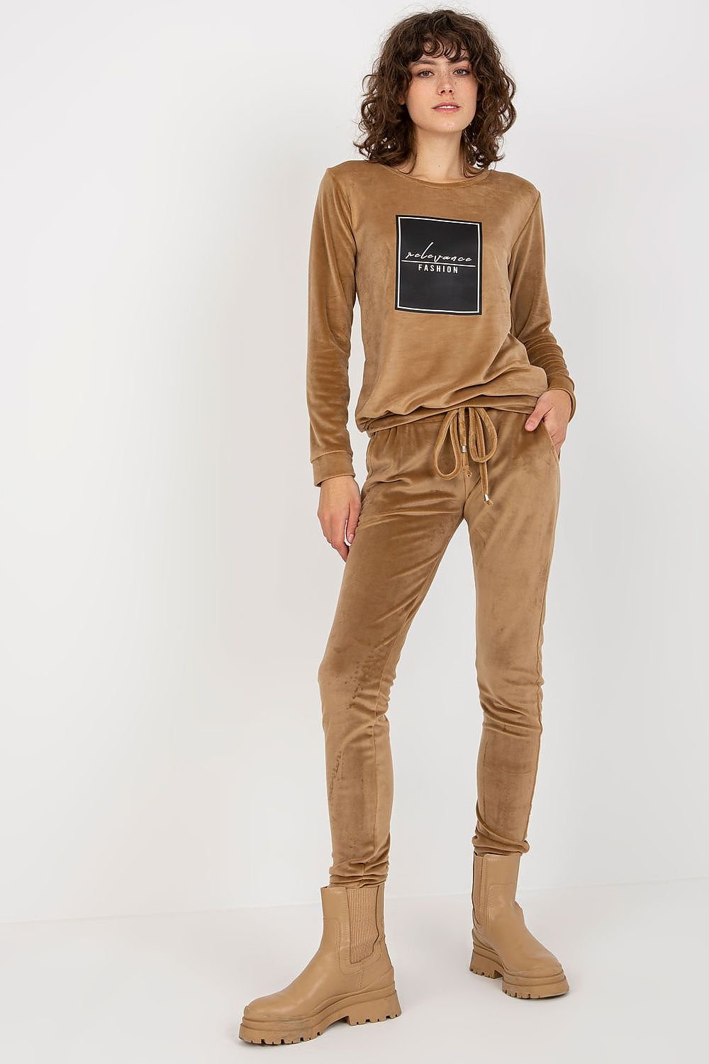 L`ensemble model 177075 Relevance