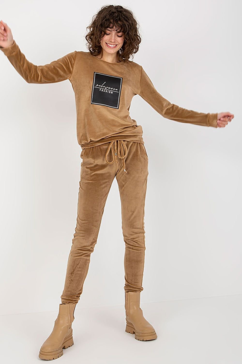 L`ensemble model 177075 Relevance