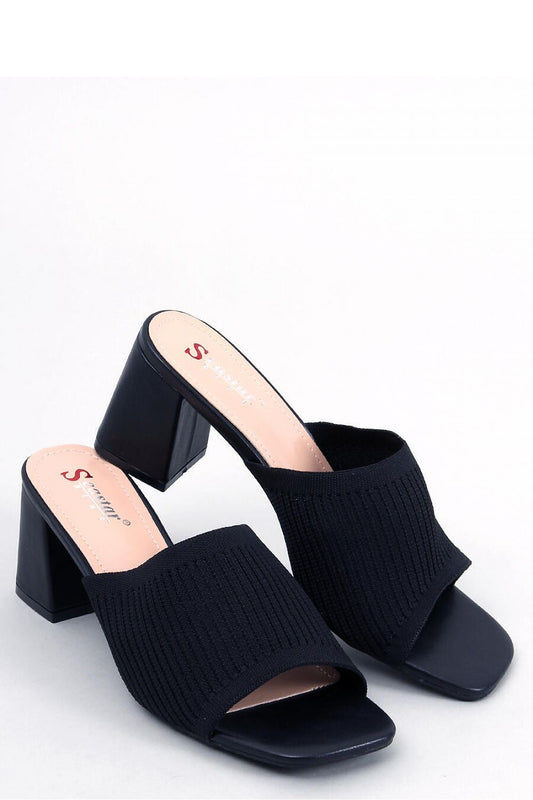 Clacquettes model 177298 Inello