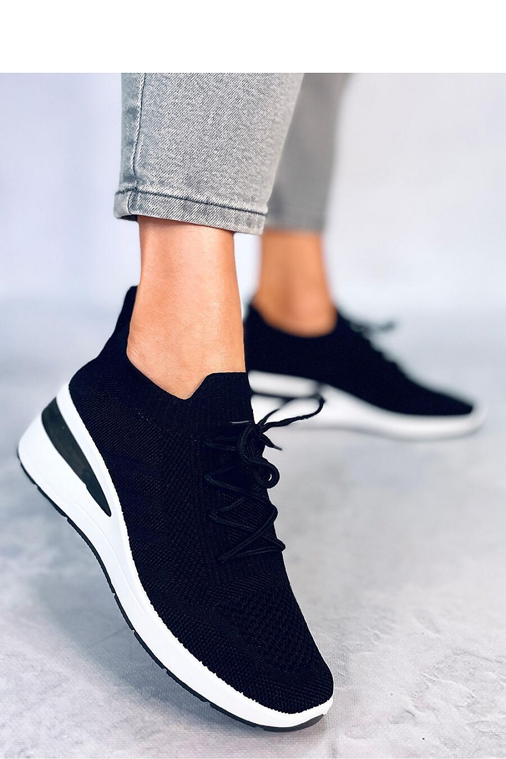 Sports shoes model 177347 Inello