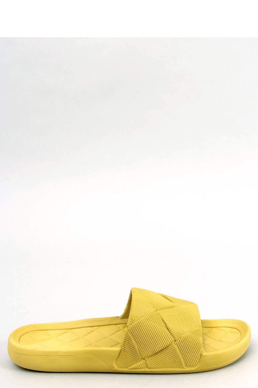 Clacquettes model 177349 Inello