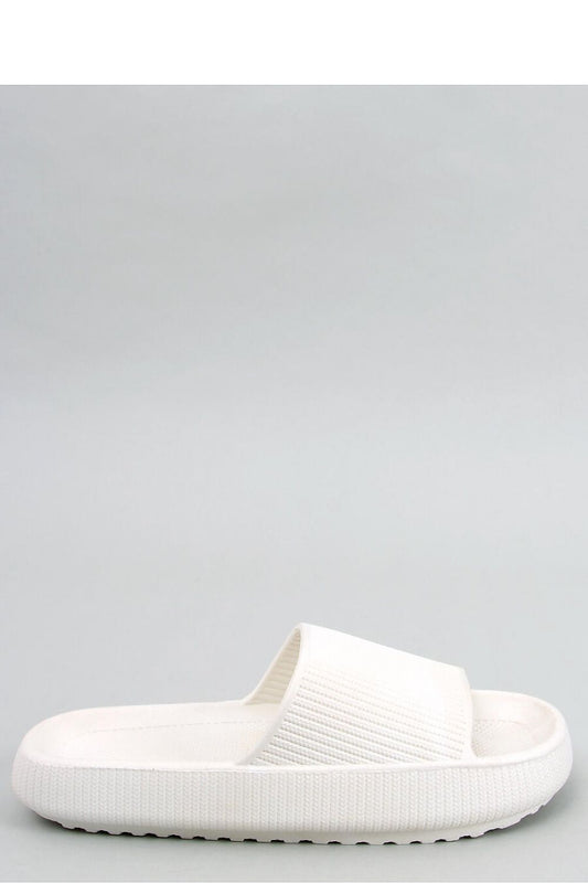 Clacquettes model 177366 Inello