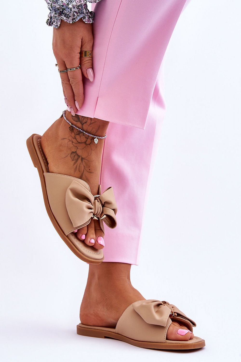  Clacquettes model 178342 Step in style 