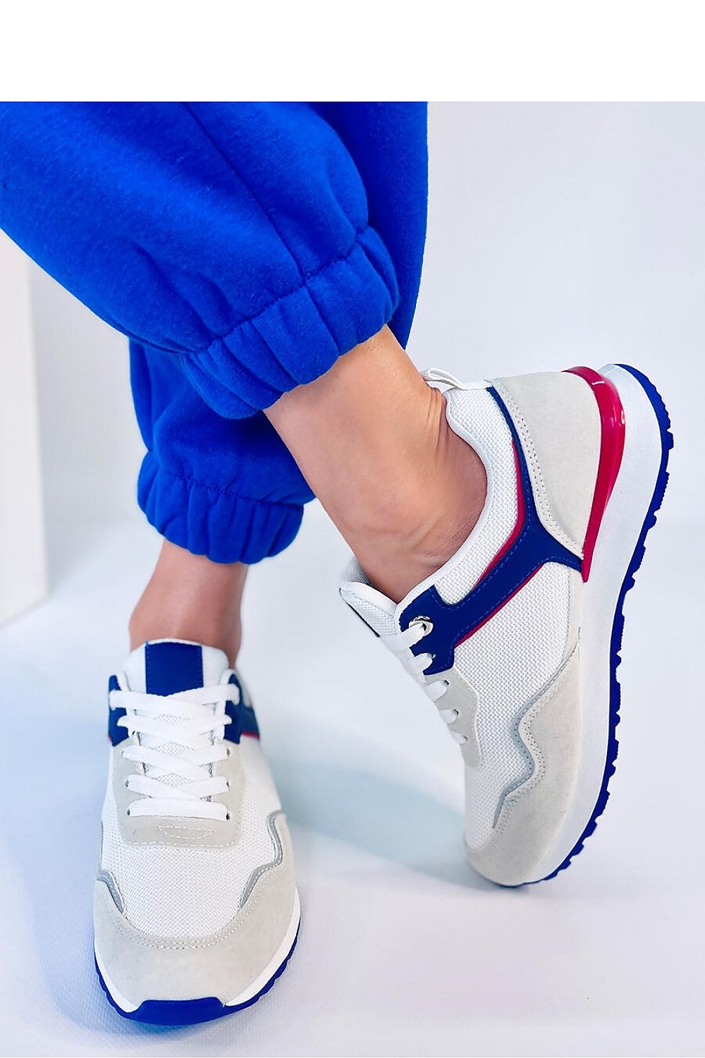 Sports shoes model 178773 Inello