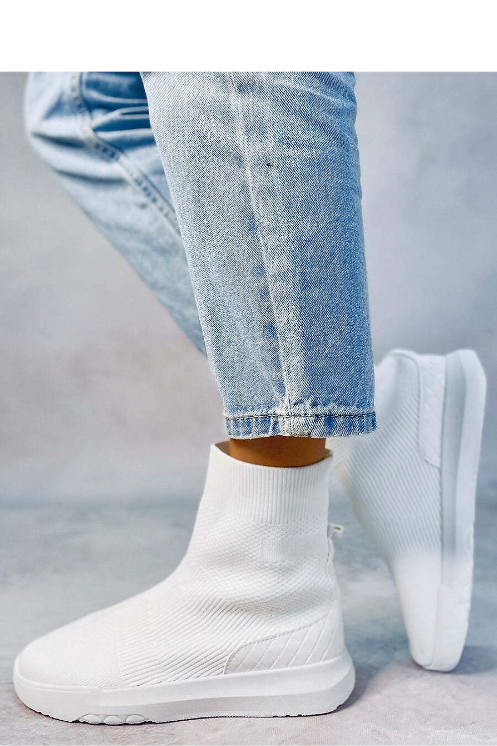 Sports shoes model 178819 Inello