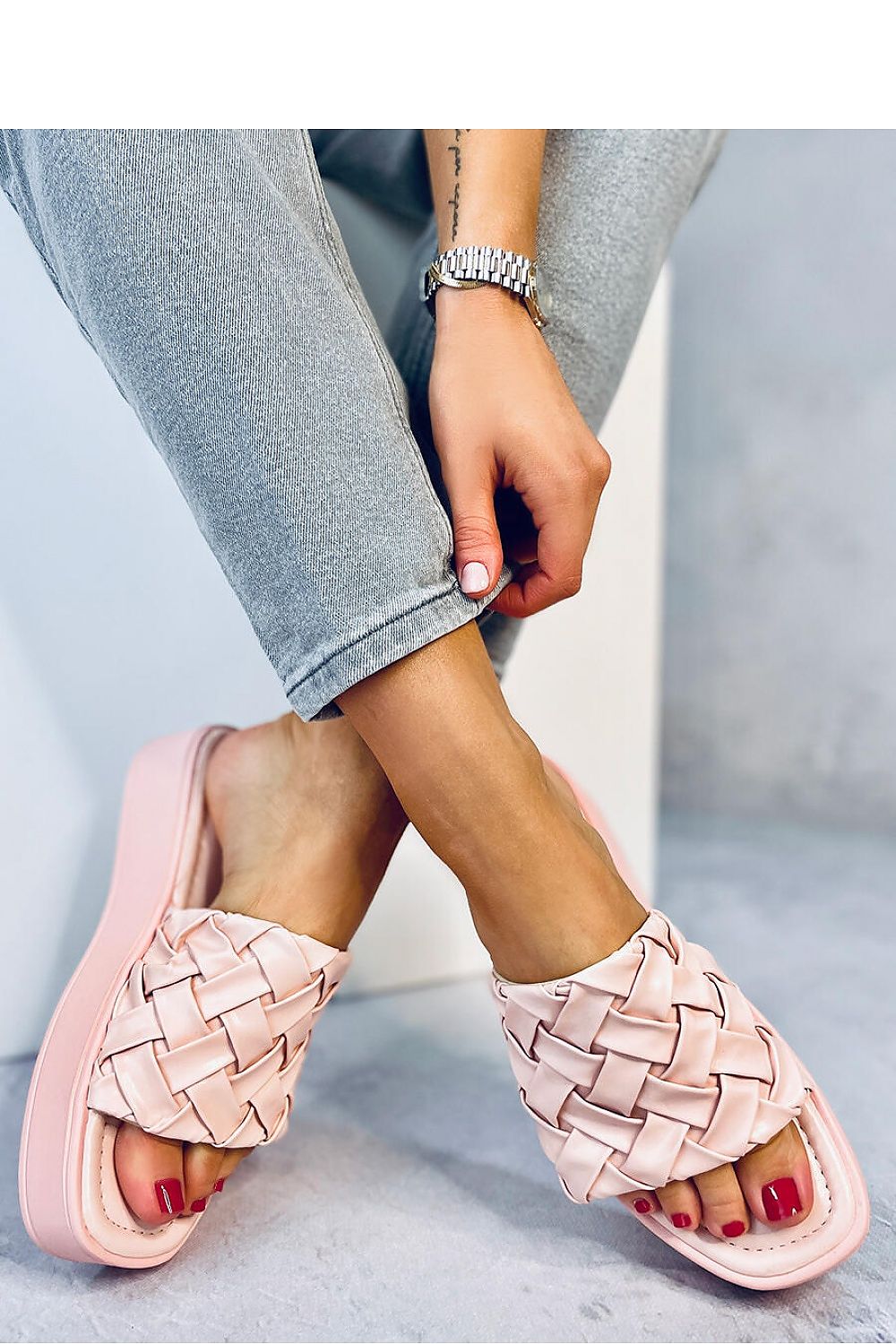 Slides model 179277 Inello