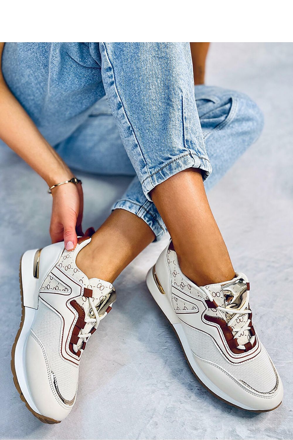 Sports shoes model 179303 Inello