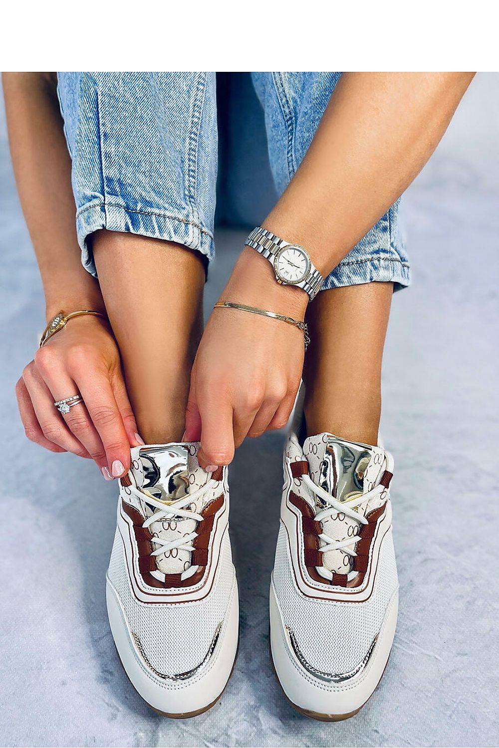 Sports shoes model 179303 Inello