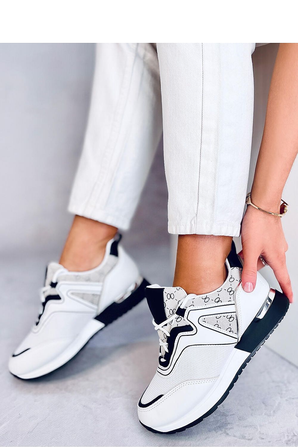 Sports shoes model 179304 Inello