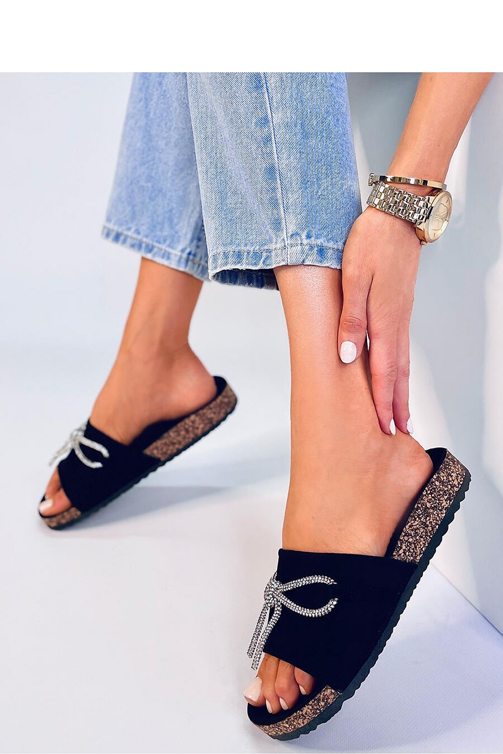 Clacquettes model 179415 Inello