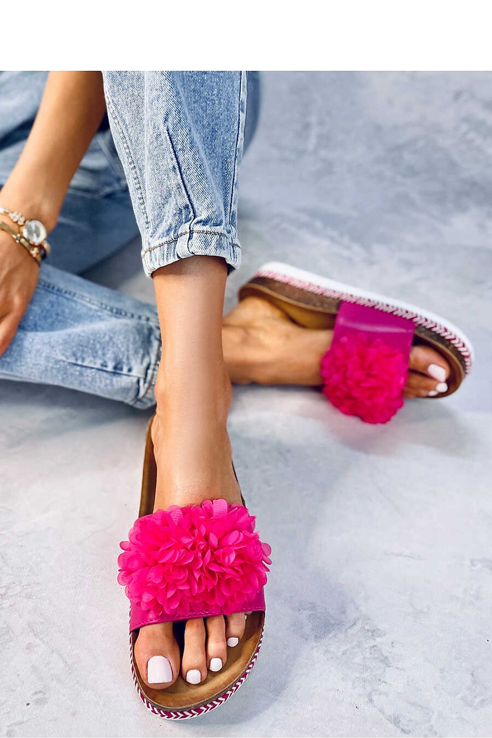 Slides model 180580 Inello