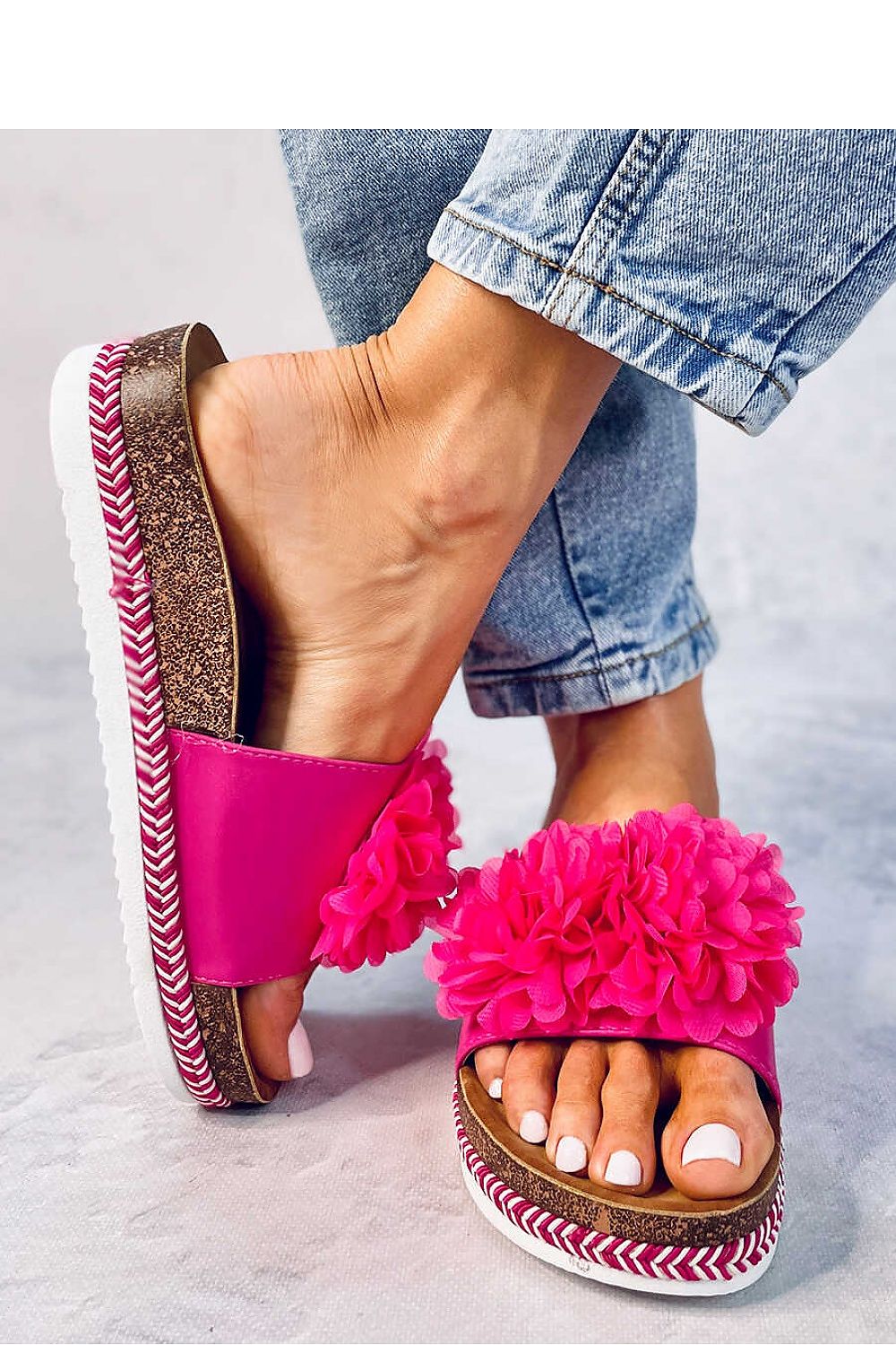 Slides model 180580 Inello