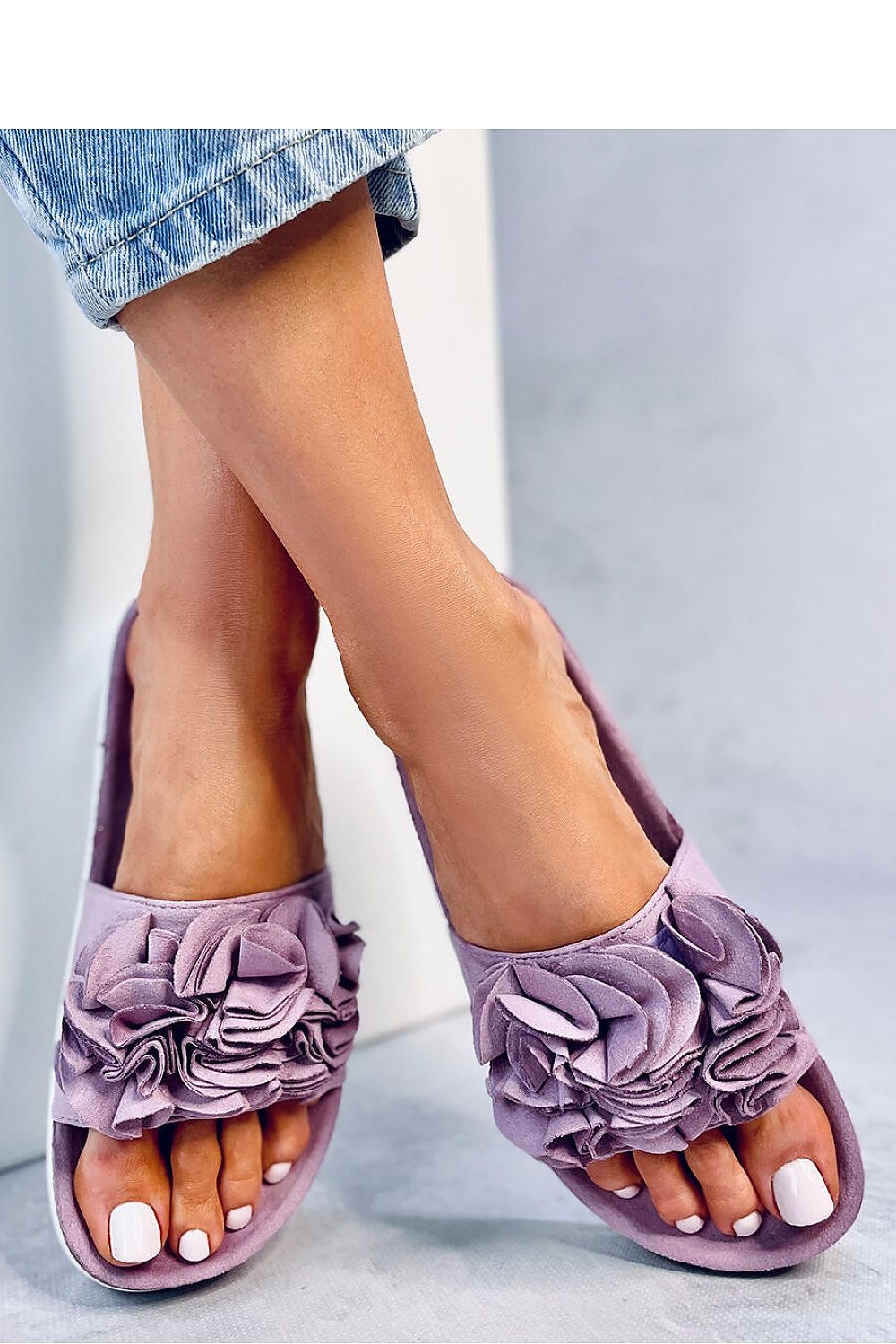 Slides model 180703 Inello