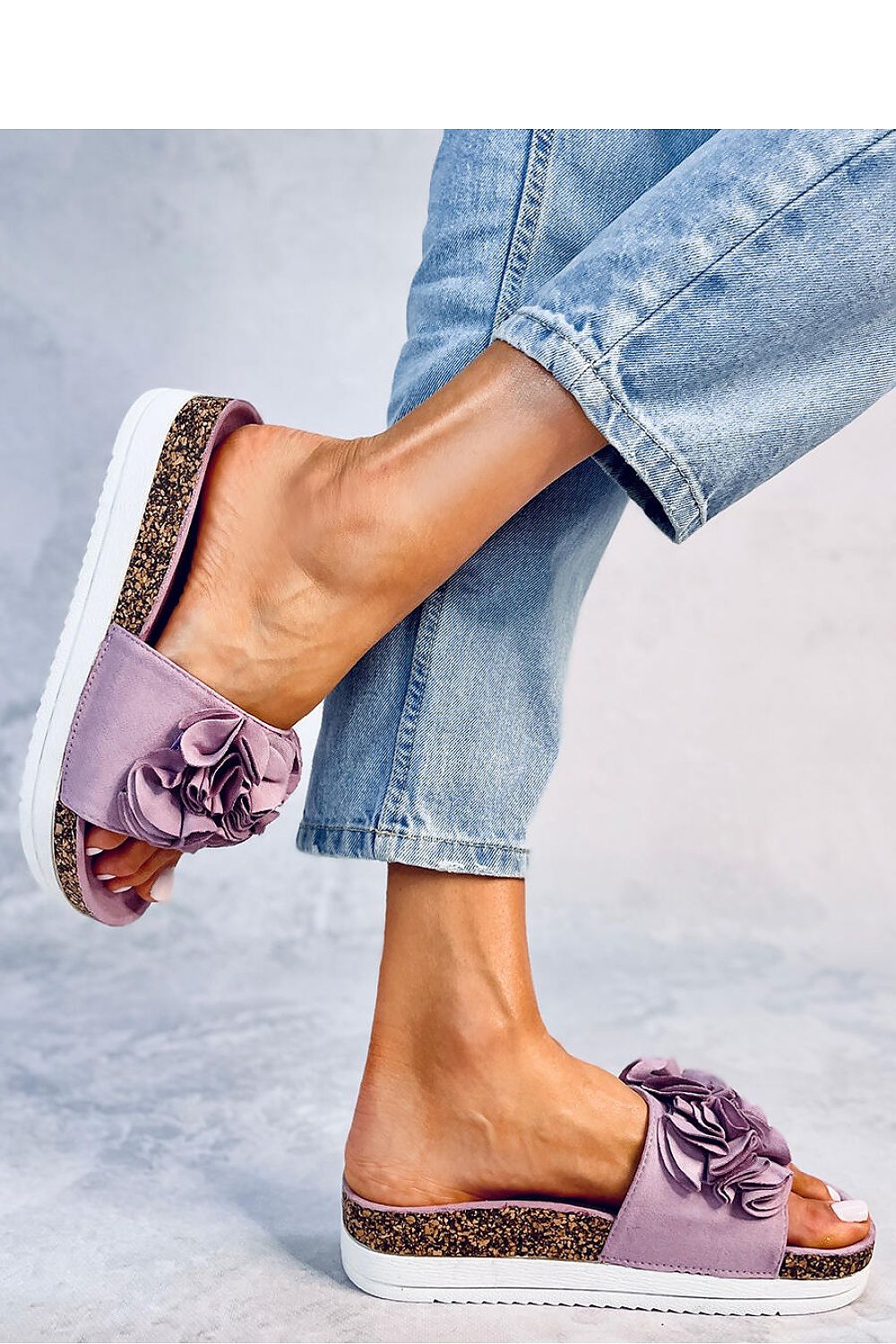 Slides model 180703 Inello