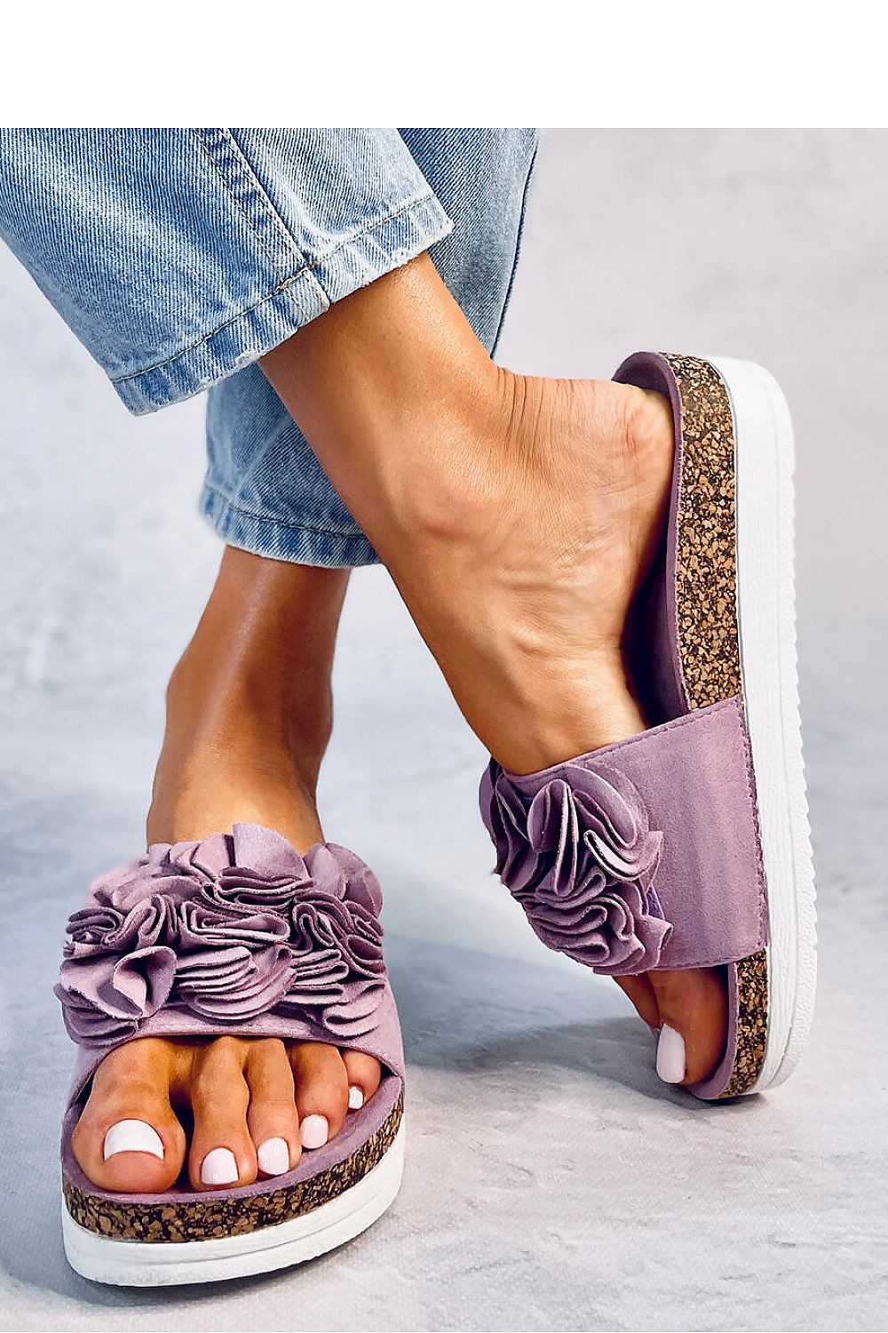 Slides model 180703 Inello