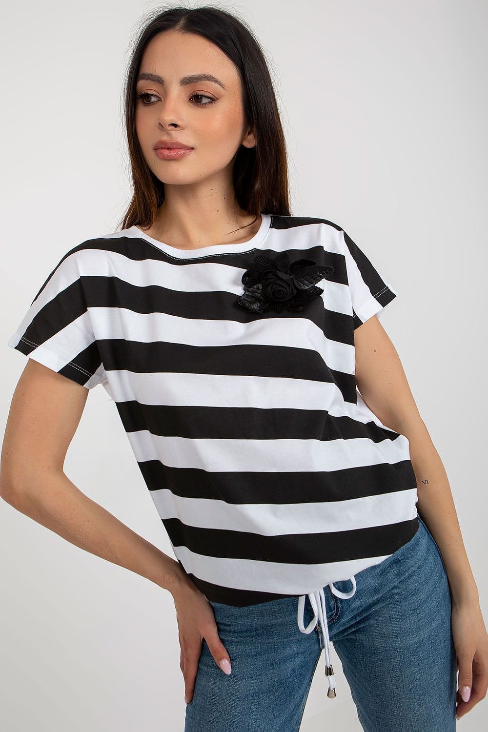 Blouse model 180944 Relevance