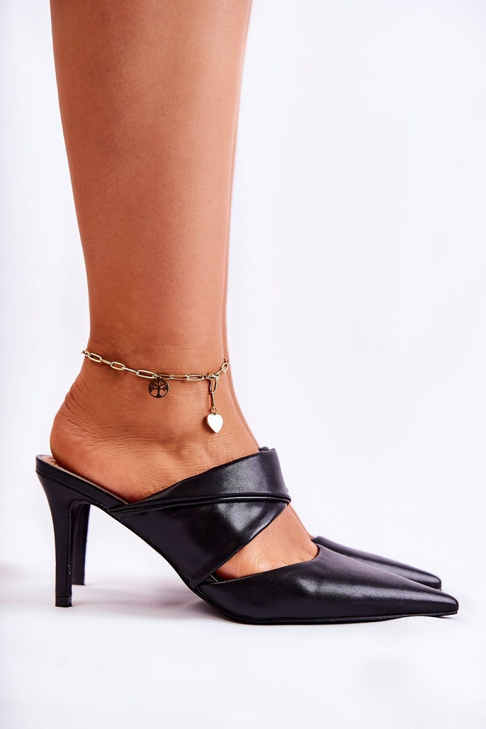 Slides model 183616 Step in style