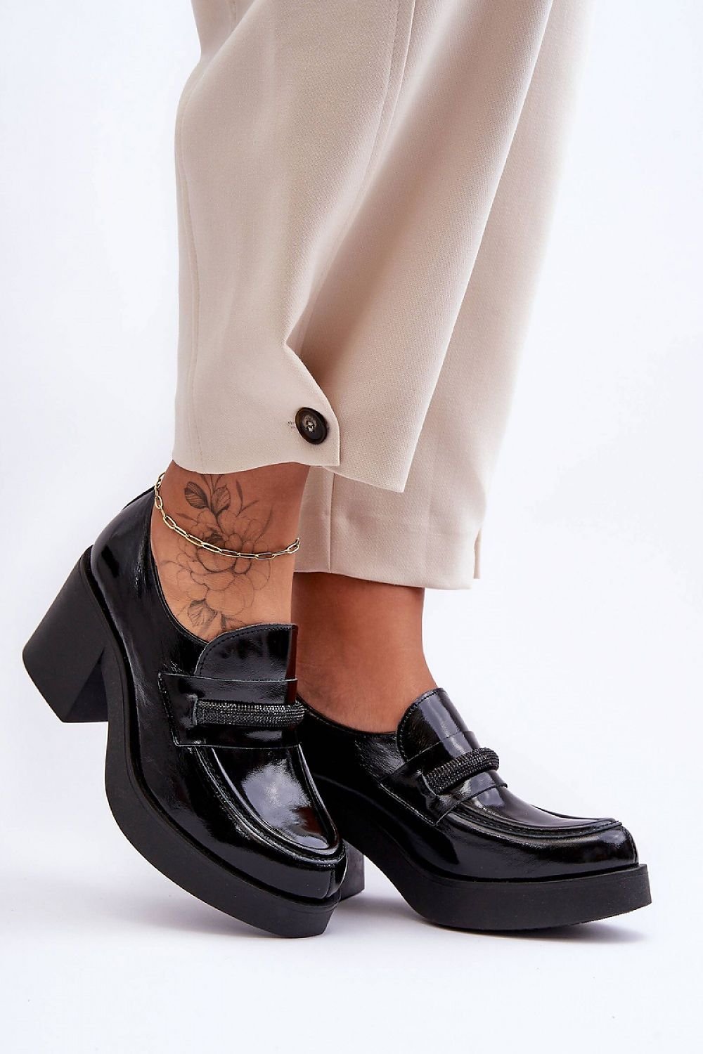 Low heeled shoes model 183964 Step in style