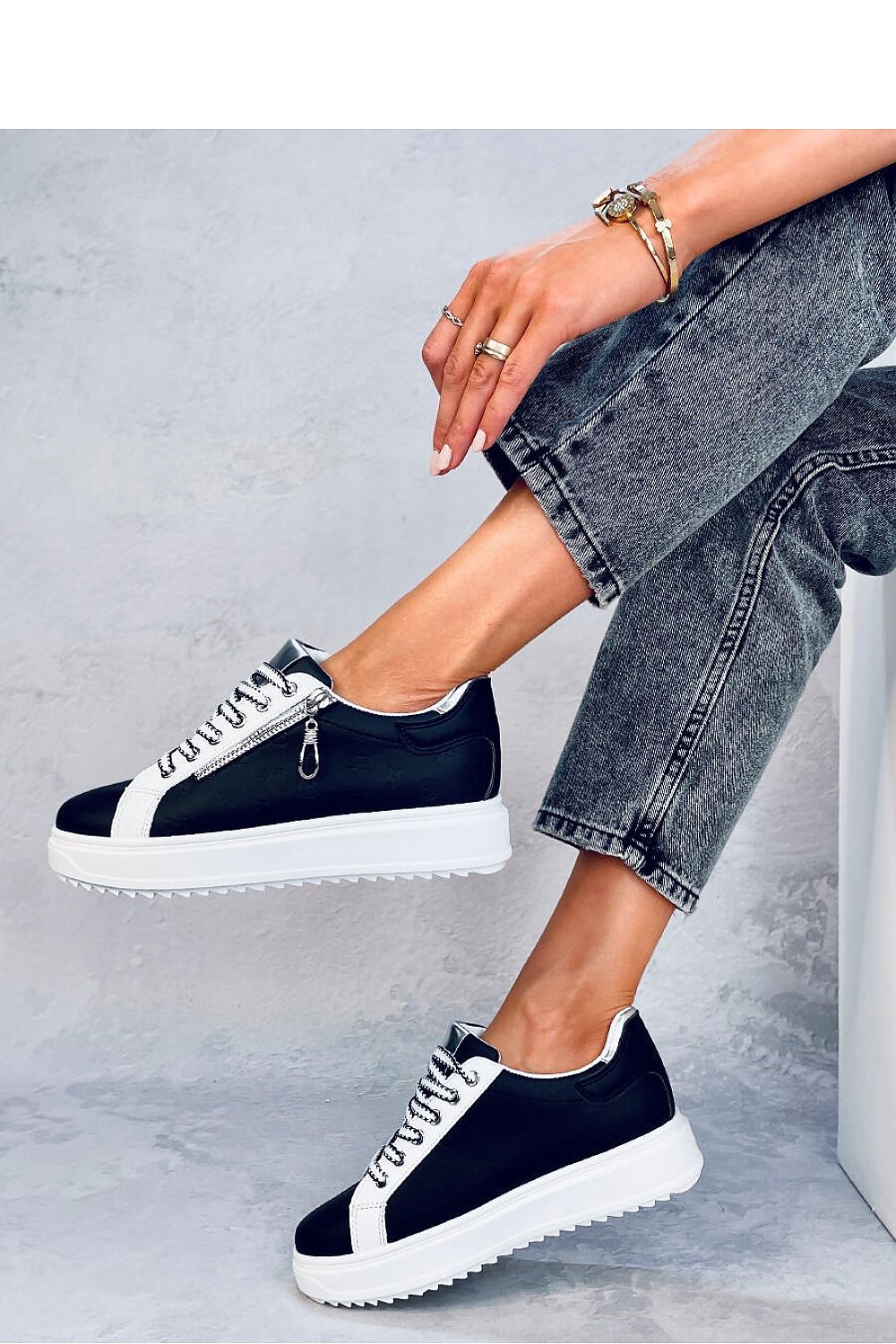 Inello model 184227 sneakers