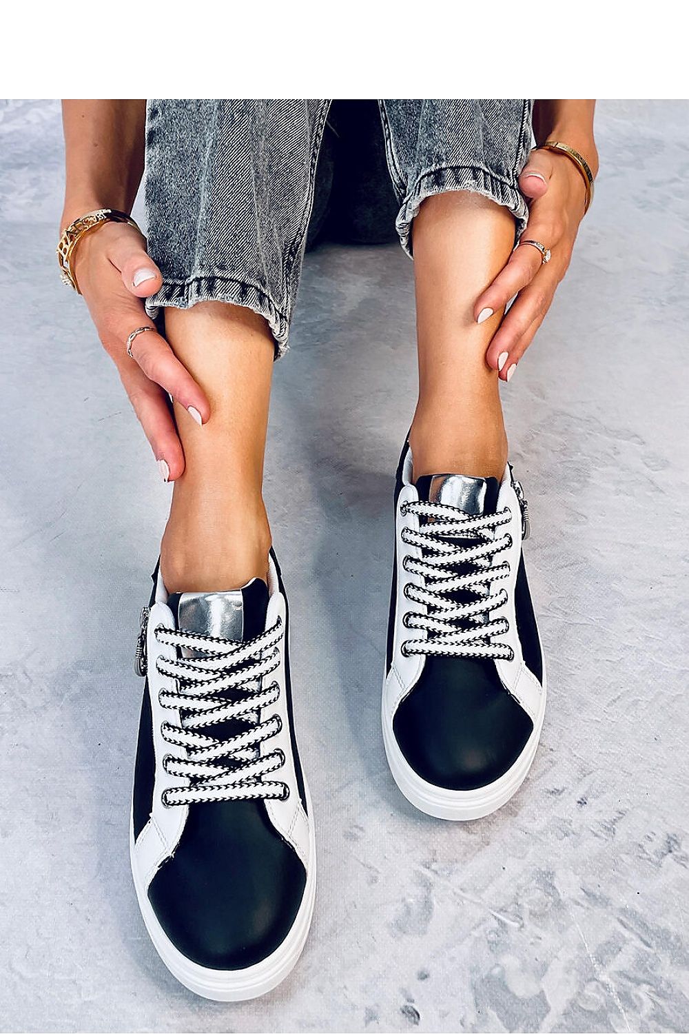 Inello model 184227 sneakers
