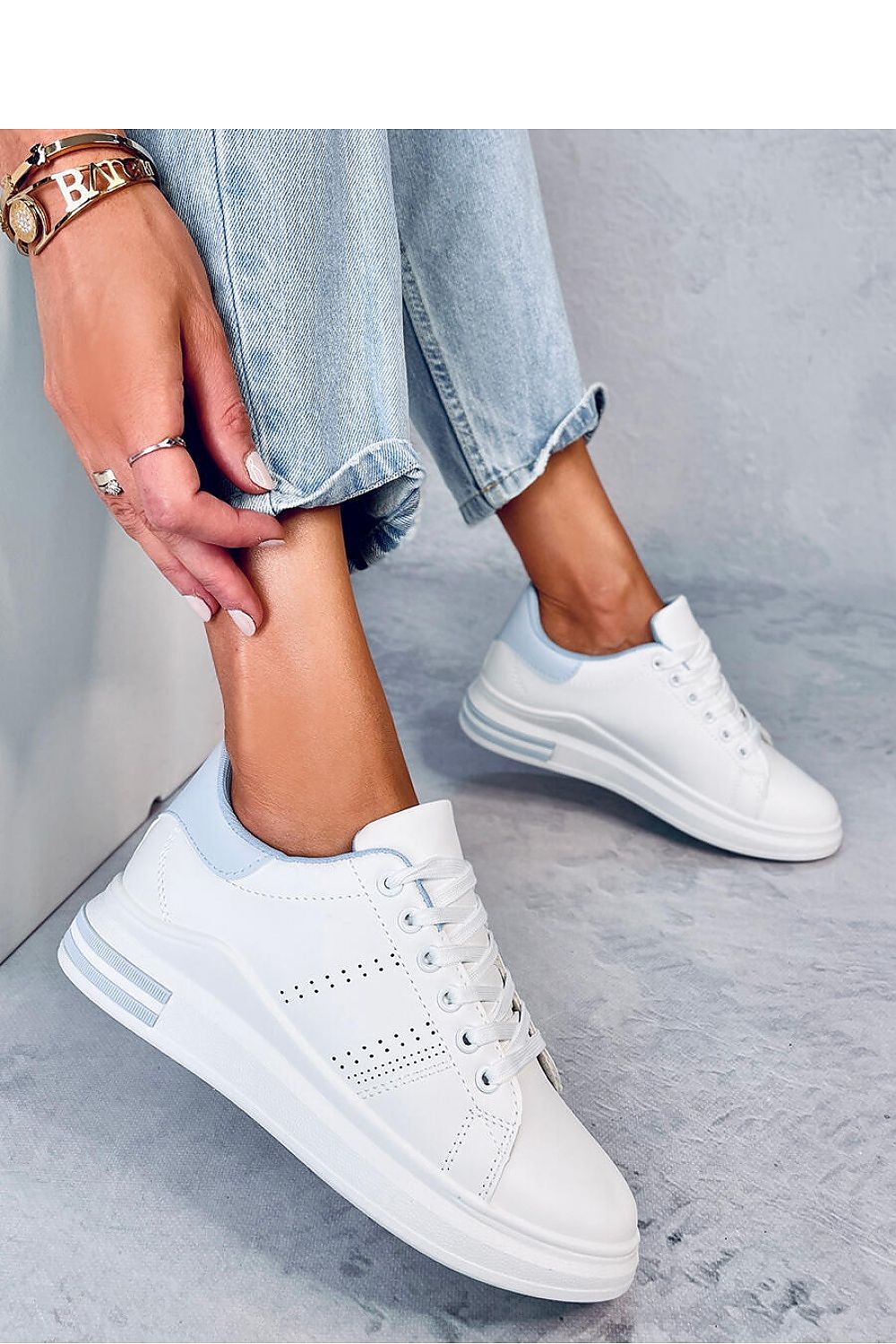 Sports shoes model 184234 Inello