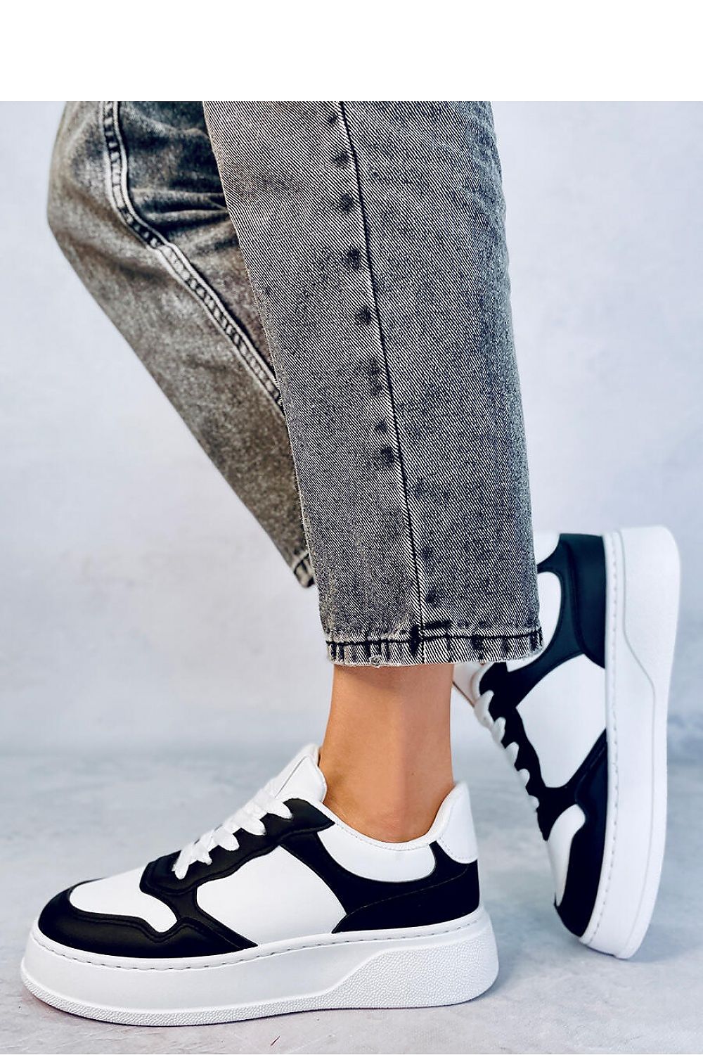 Sports shoes model 184238 Inello