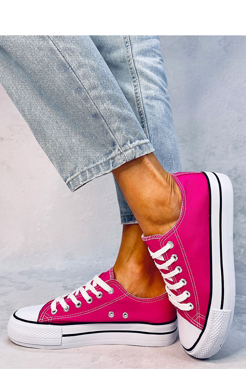 Inello model 184260 sneakers