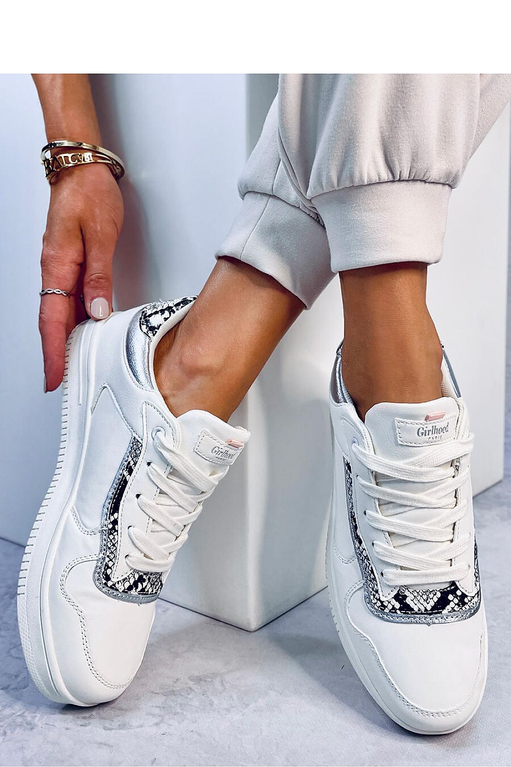 Sports shoes model 184263 Inello