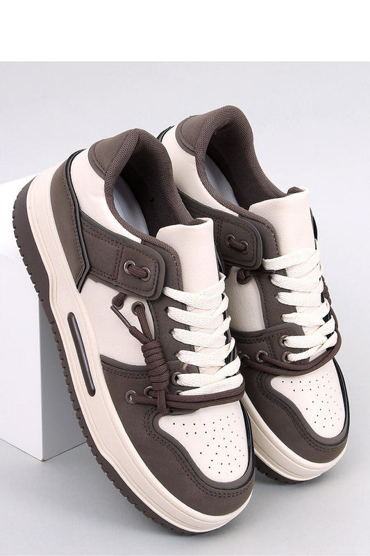 Sports shoes model 184357 Inello