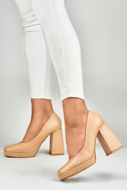 High-heeled pumps model 184640 PRIMO