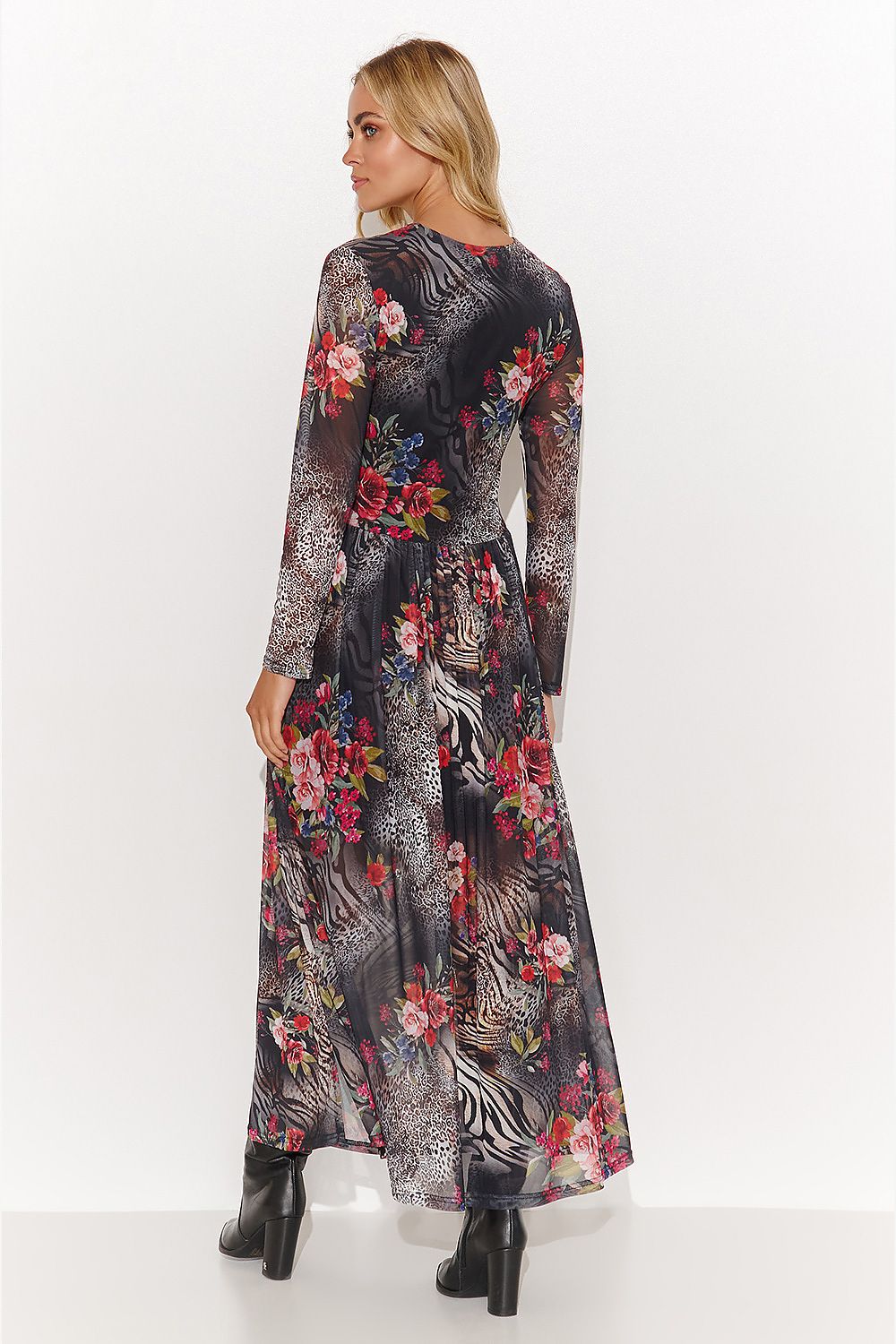 Day dress model 184807 Makadamia