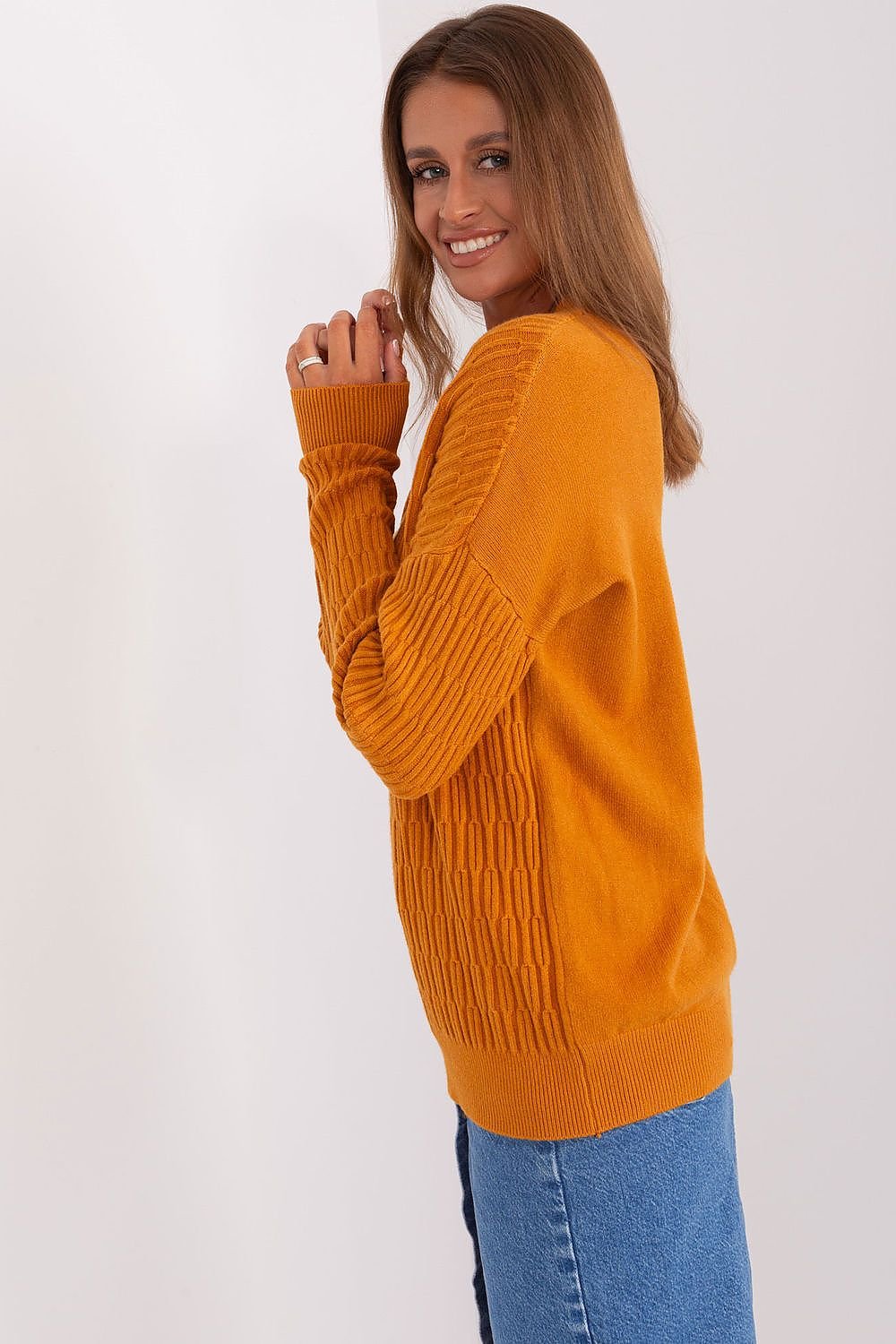 Sweater model 185727 AT