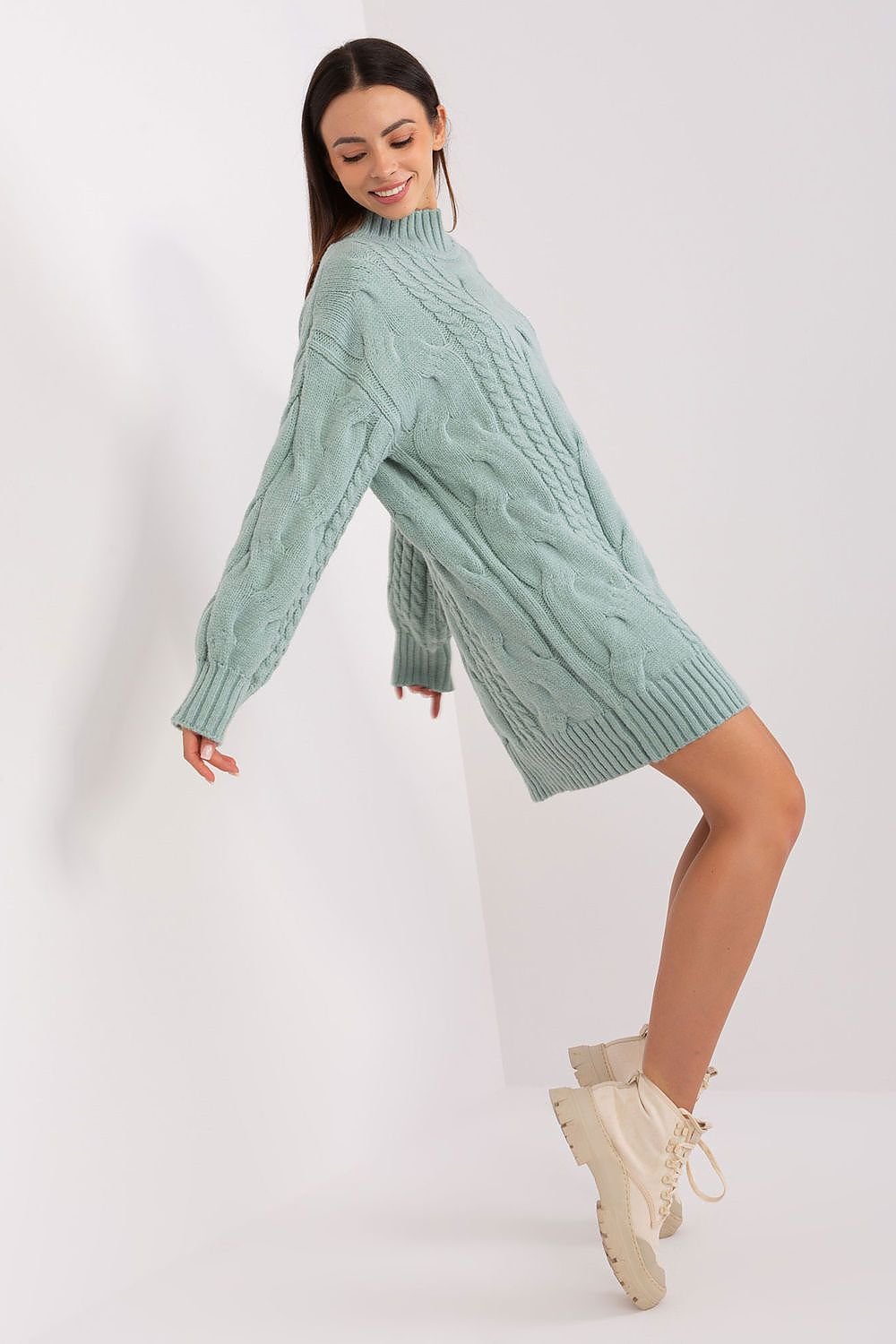 Long sweater model 185743 AT