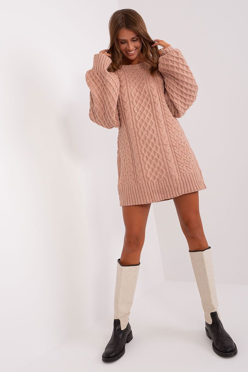 Long sweater model 185749 AT