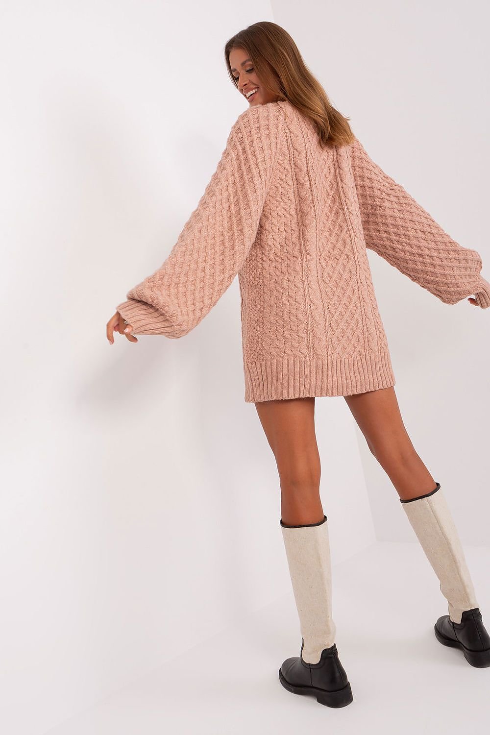 Long sweater model 185749 AT