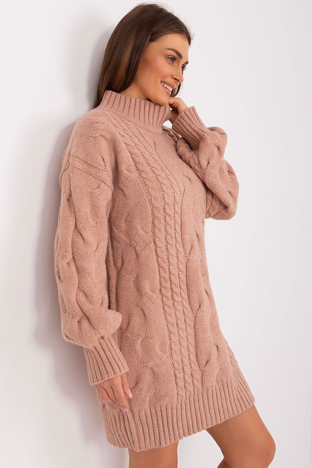 Long sweater model 185743 AT