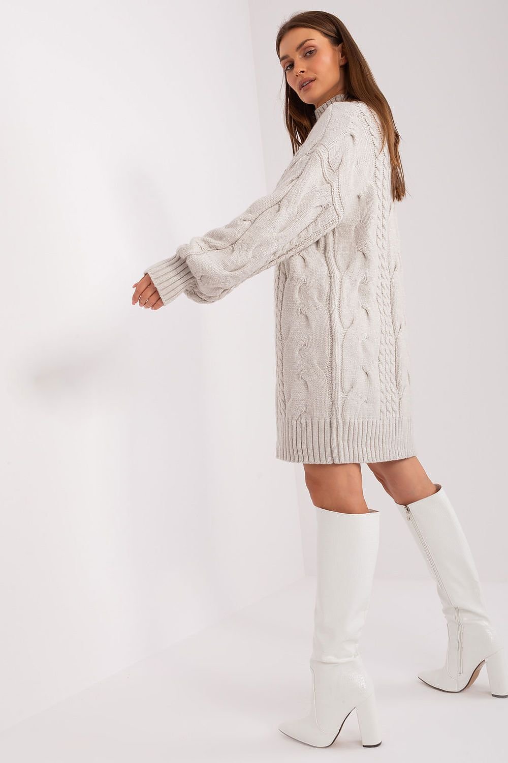 Long sweater model 185743 AT