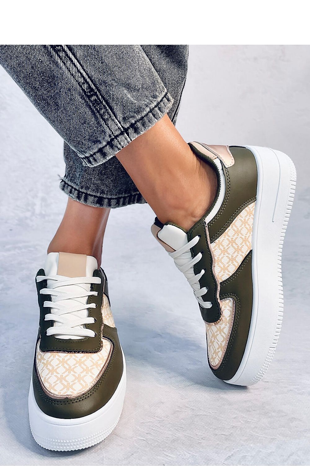 Sports shoes model 185759 Inello